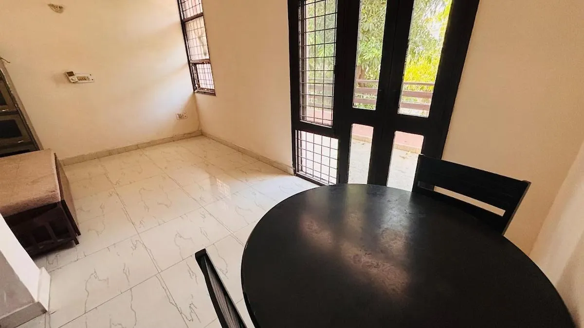 Full 1Bhk In Lush Green Society 구르가온 0*,