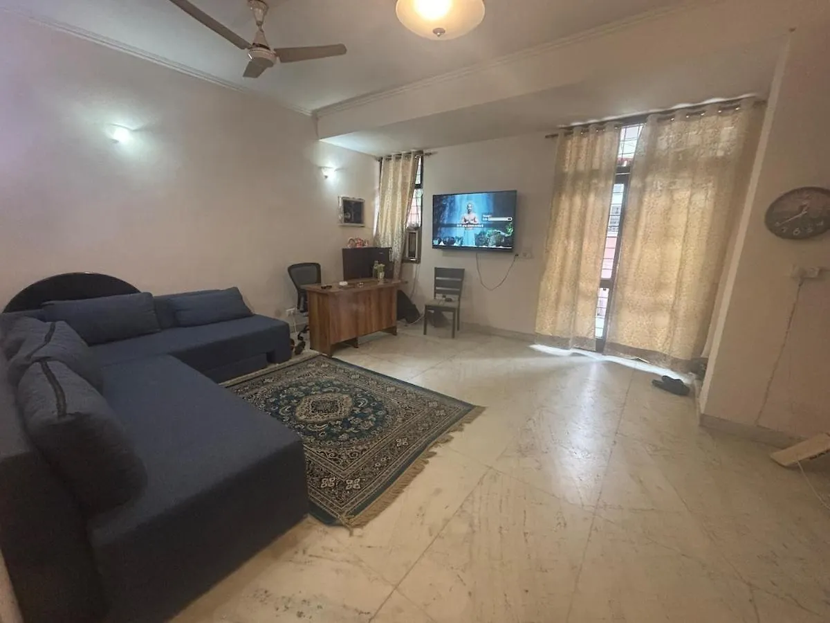 Full 1Bhk In Lush Green Society 구르가온